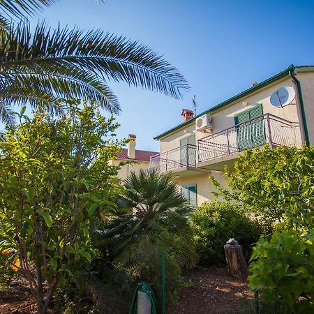 Villa Vosilla Apartments Cres Bagian luar foto